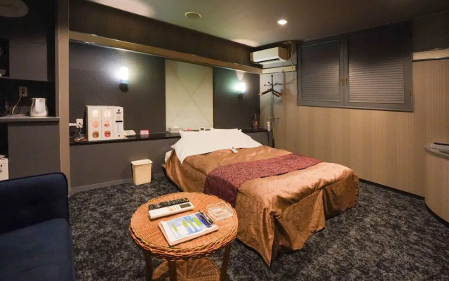 HOTEL CHAREL - Adults Only – Guest Rooms – Asahikawa