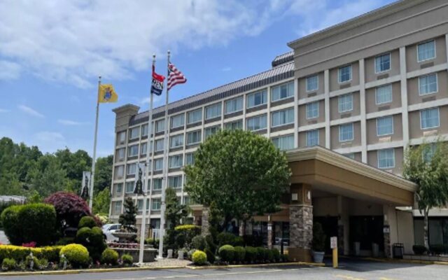 Mitchell Executive Hotels-Fort Lee