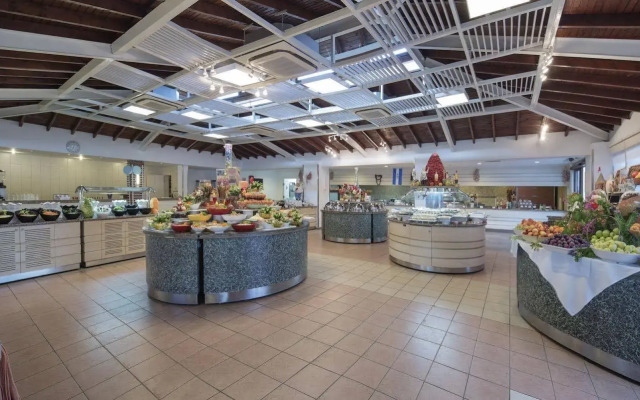Green Bay Resort & Spa