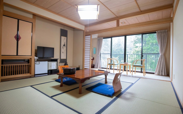 Shirataki Hotel