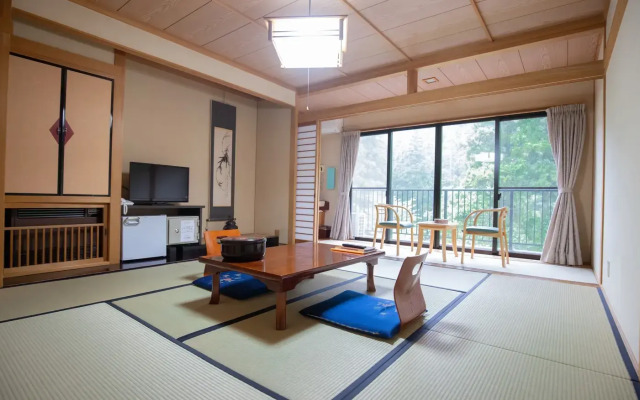 Shirataki Hotel