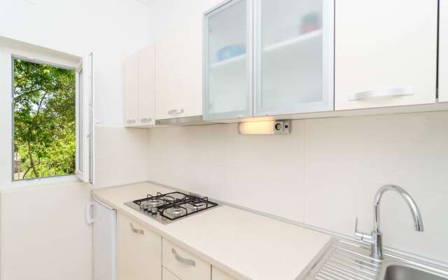 Apartments & Rooms Barisic