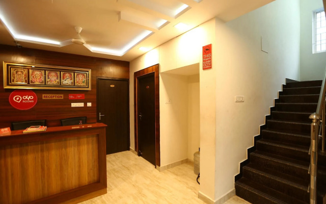 OYO Rooms Vadapalani AVM Studio