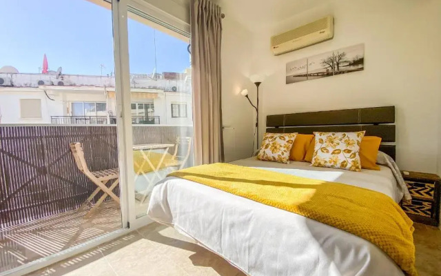 ¡Relax, terraza y wifi! A 50m de la playa