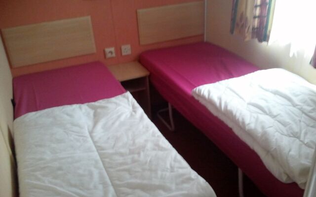 Mobil Home Au Joyeux Faune