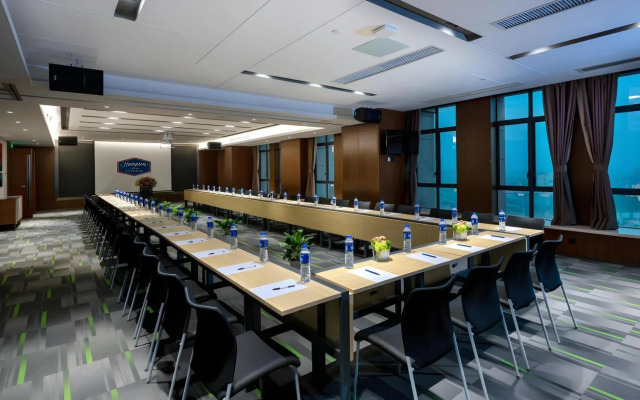 Hampton by Hilton Qingyuan Fengcheng