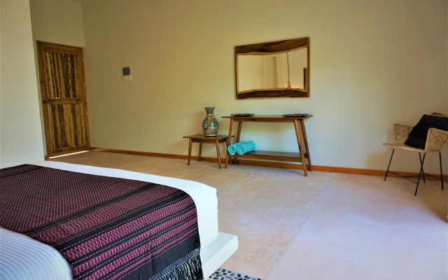 La Puerta Azul Beachfront - Adults Only