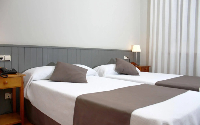 Hotel Isabel de Segura