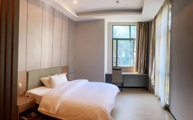 Yasheng Hotel (Taicang Port Station Branch)