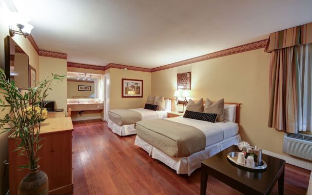 The Green Room Hotel