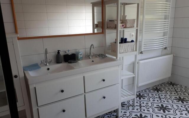 Fehér Rózsa Apartman