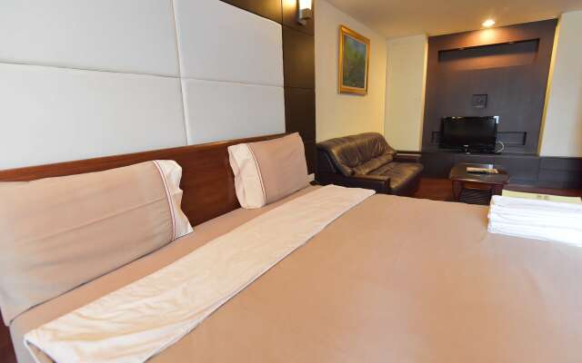 Eight Ville Apartment