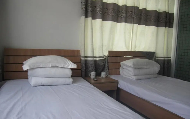 Zhalantun Tianchi Inn