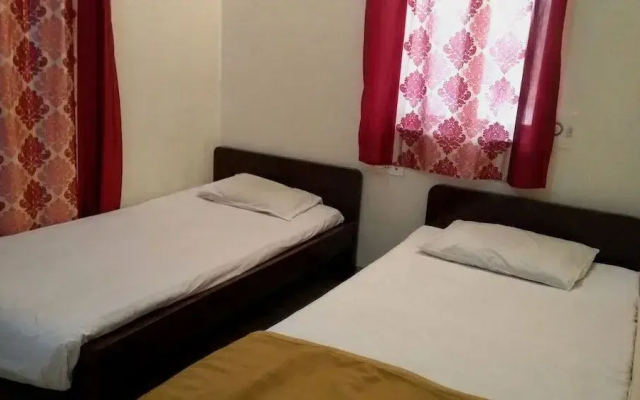 Dreamland Hotel
