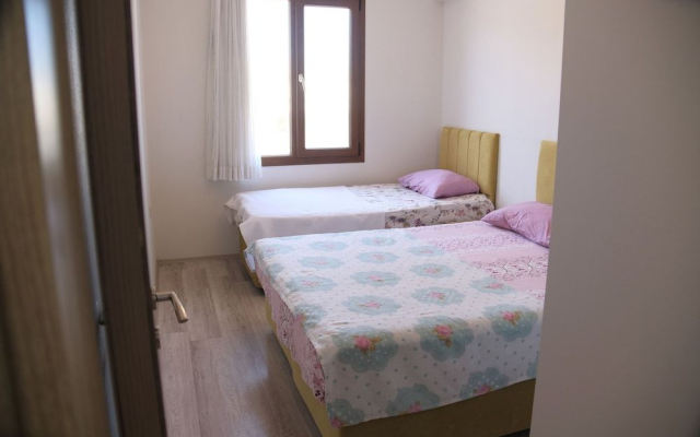 Duygulu Apart