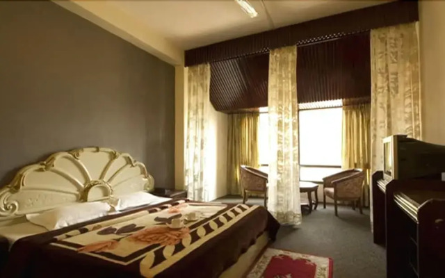 OYO 10752 Hotel Sitara International