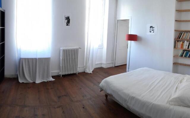 Grand 3 Pieces En Centre-Ville