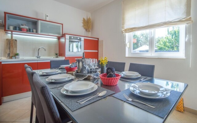 Amazing Home in Kastel Stafilic With Wifi and 3 Bedrooms