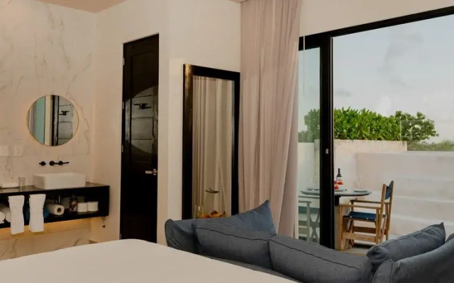 Penthouse with Private Pool 304