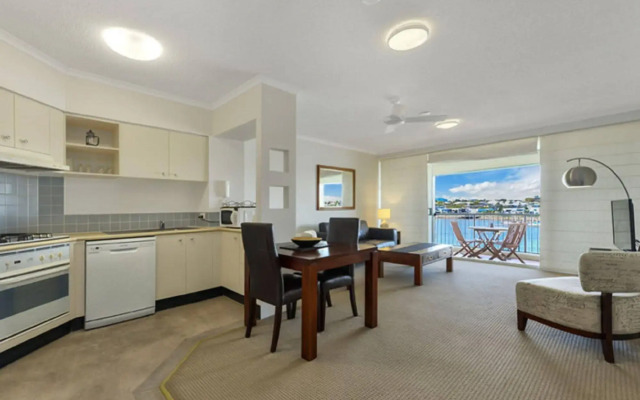 Goldsborough Place Apartments