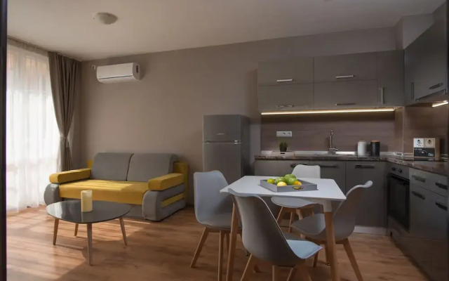 Marina Beach Apartments