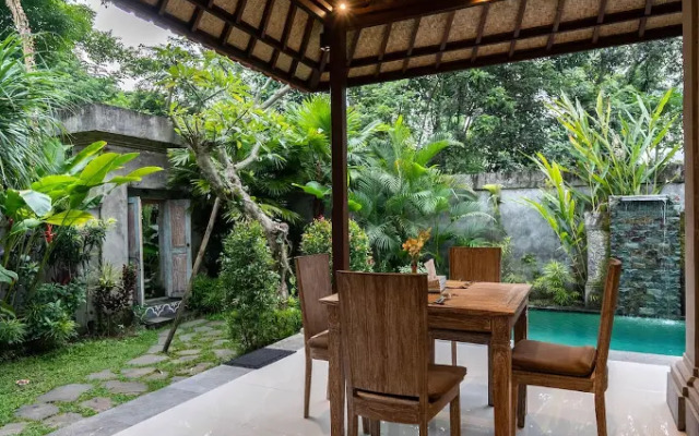 Pratiwi Ubud Villa