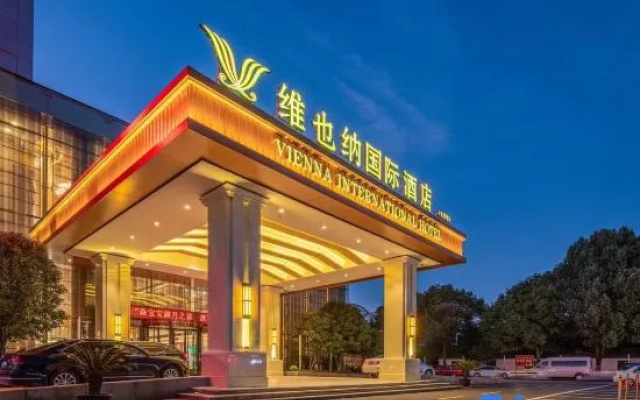 Vienna International Hotel (Suzhou Yangcheng Lake Taiping Town Branch) – Exterior – Suzhou