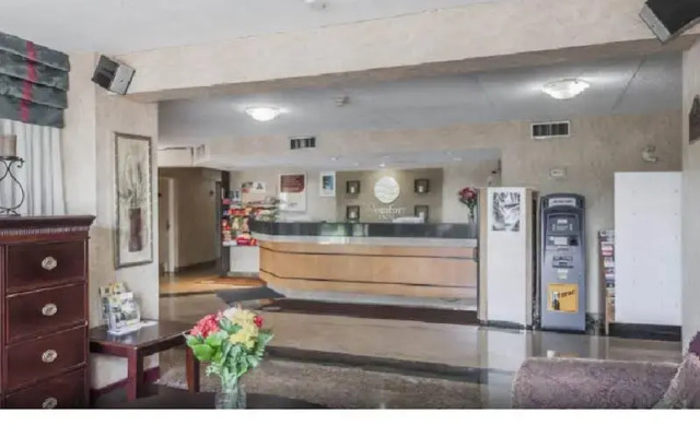 Mississauga Inn & Suites