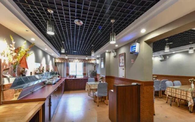 Homeinn Hotel (Zhuhai Gongbei Port Pedestrian Street)