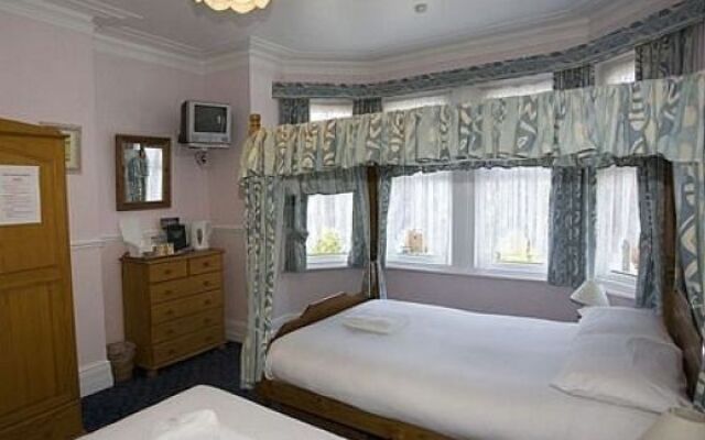 Avalon Hotel - Guest House