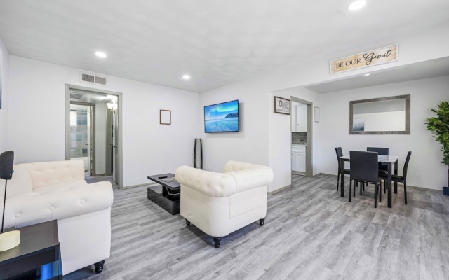 Leandro Apartments