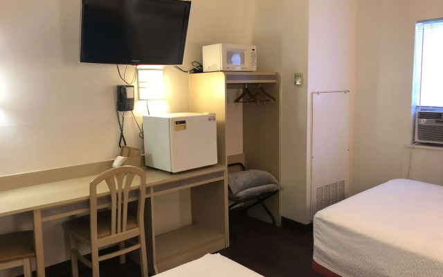 Sleep Inn & Suites Pigeon Forge - Downtown