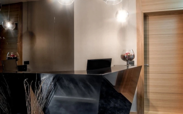 Black Pearl Luxury Suites