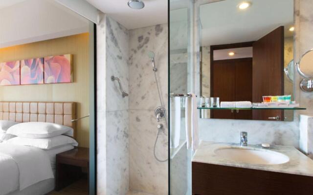Four Points by Sheraton Hotel & Serviced Apartments, Pune