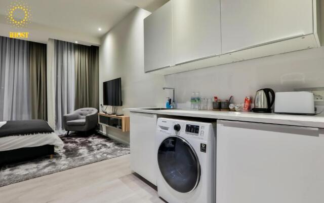Expressionz Suites by V&C