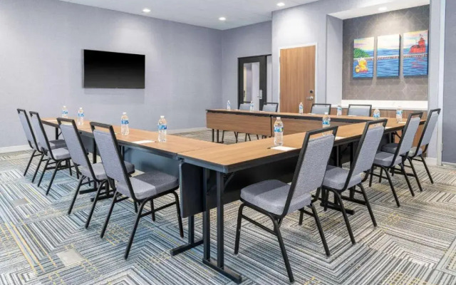 Homewood Suites By Hilton Holland