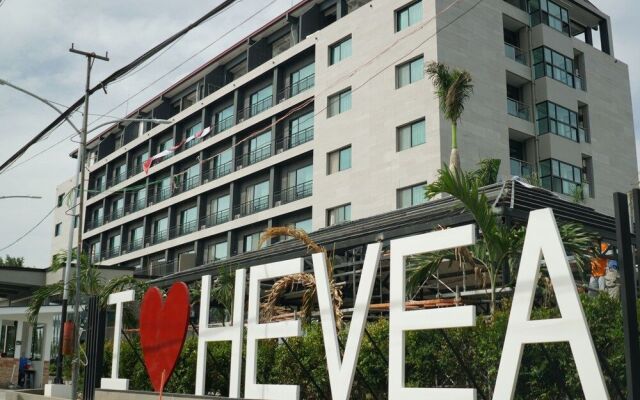 Hevea Hotel & Resort