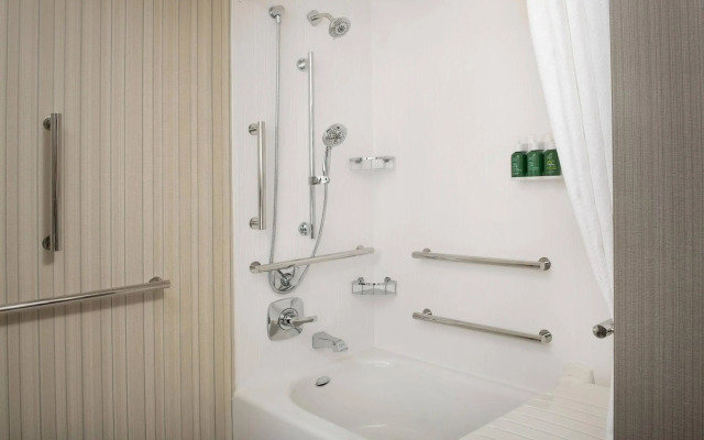 Courtyard by Marriott Portland East