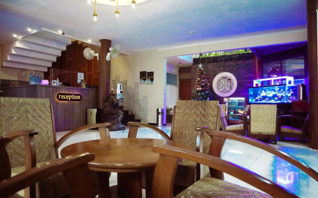 Helios Hotel