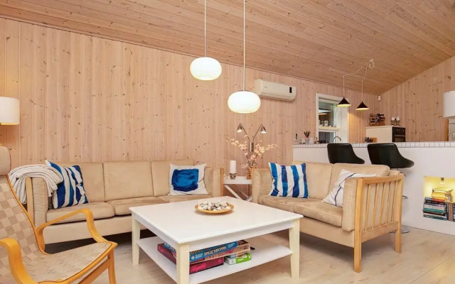 Renovated Cottage in Bratten - By Traum