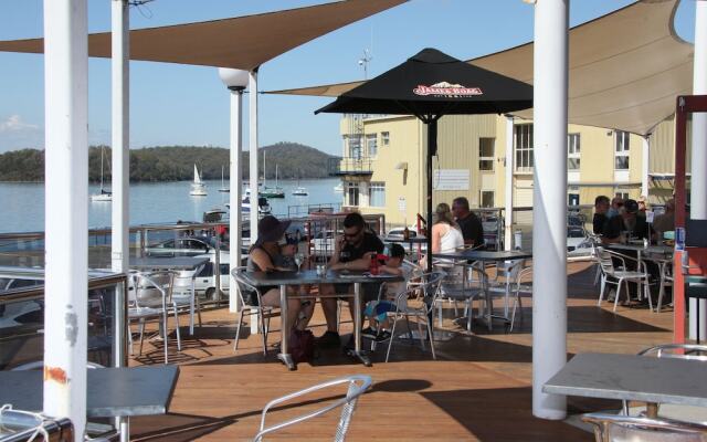 Beauty Point Waterfront Hotel