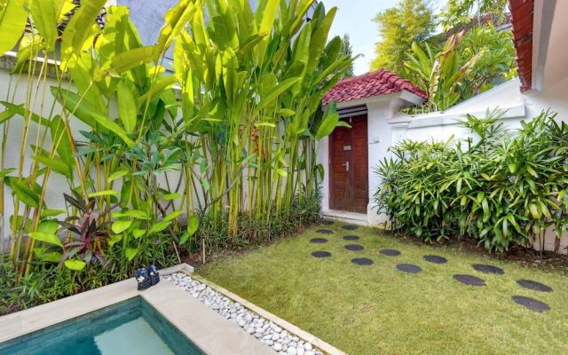 Villa Umara Seminyak Sun, Sand & Style: 5-min Walk to Beach!