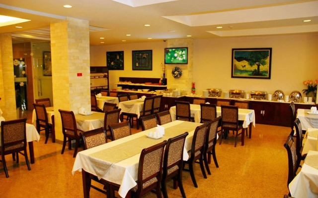 Phu Quy 2 Hotel