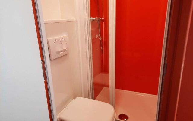 Kyriad Direct Caen Nord - Memorial