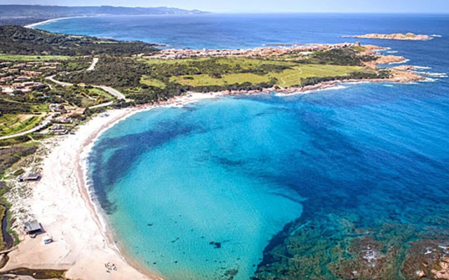 Complessi Residenziali Cala Longa