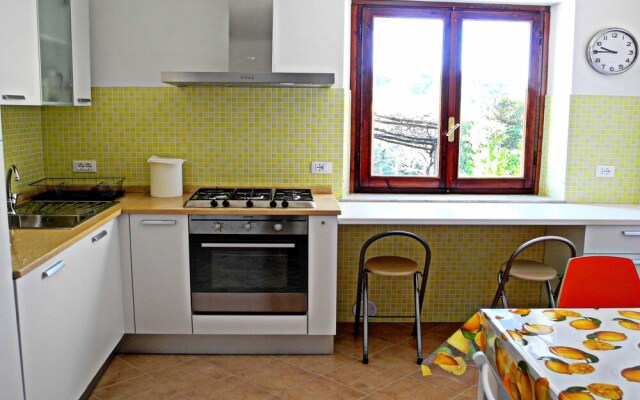 Spacious Holiday Home in Lucca With Swimming Pool