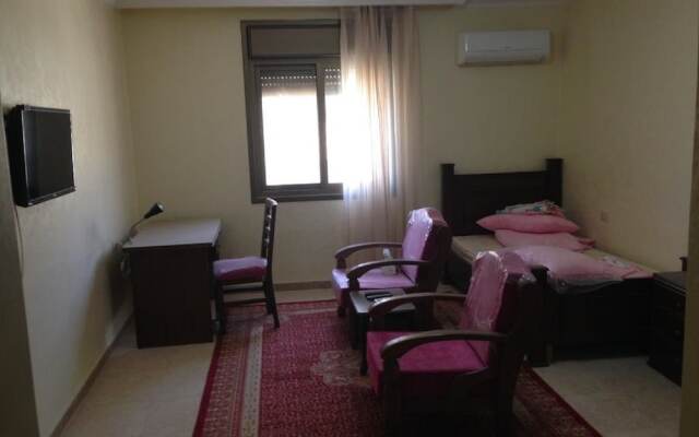 Ikhwa studio apartments -Female guests only-