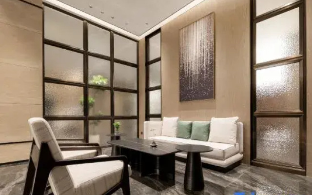 Mehood Lestie Wuhan  Wuhuan Sports Center Hotel