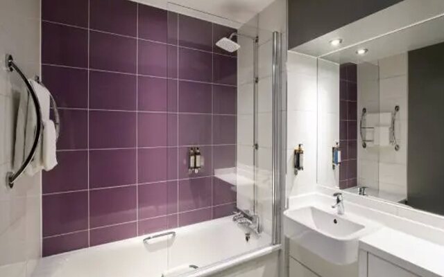 Premier Inn Gloucester - Quayside