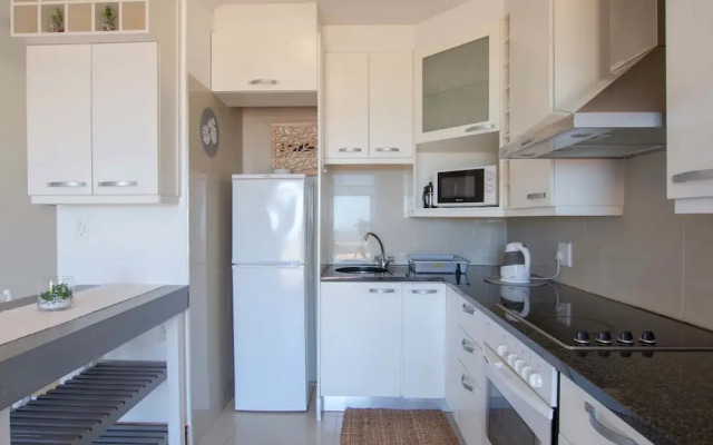 Romantic Beachfront Bachelor